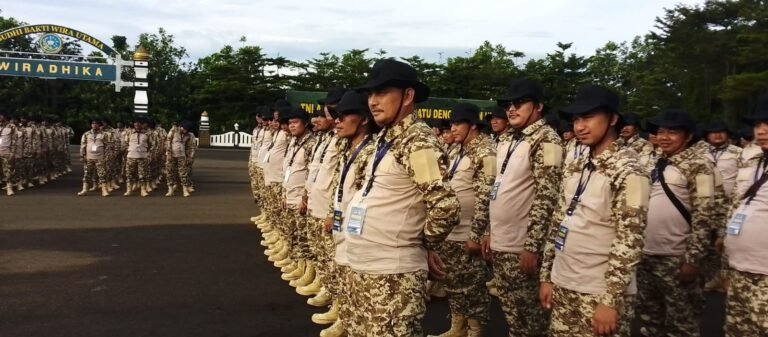 Agar Terwujudnya Semangat Juang Yang Tinggi Dalam Memimpin Pemerintahan, Perangkat Desa Se-Kabupaten Bekasi Jalani Pendidikan Karakter di Secapa AD Bandung